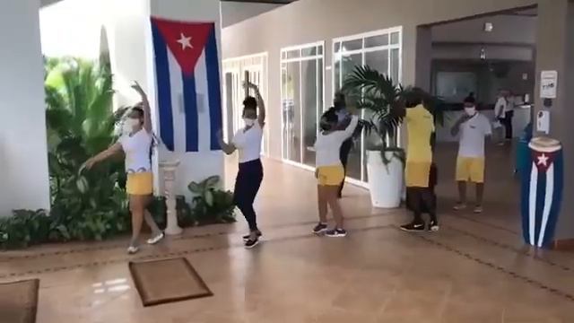 Куба. Пляжная жизнь. Кубинские танцы.