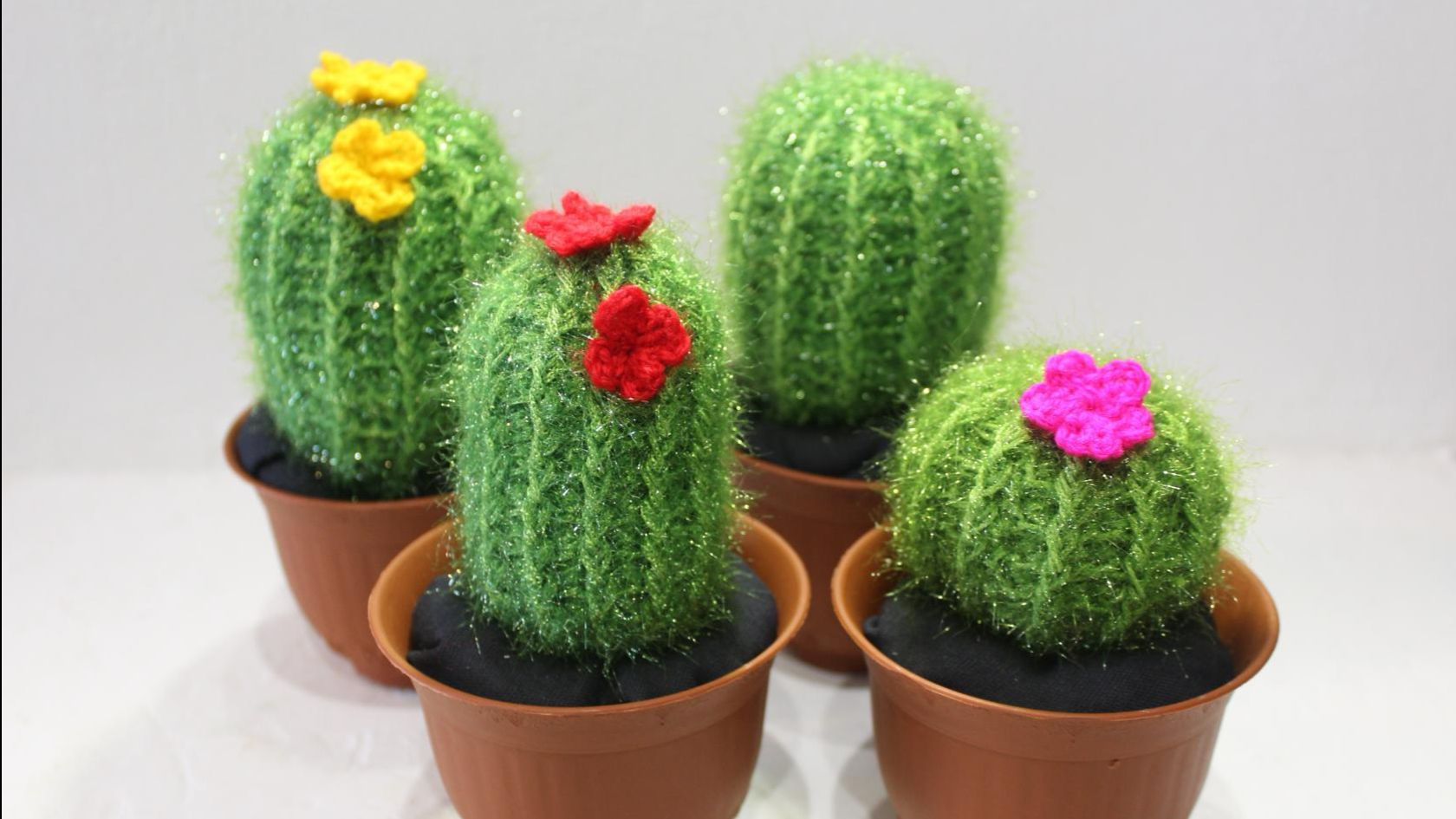 МК Кактус -игольница крючком