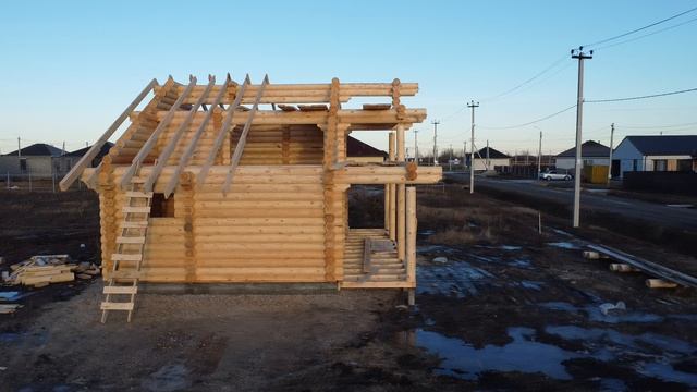 Дом из оцилиндрованного бревна Д 240