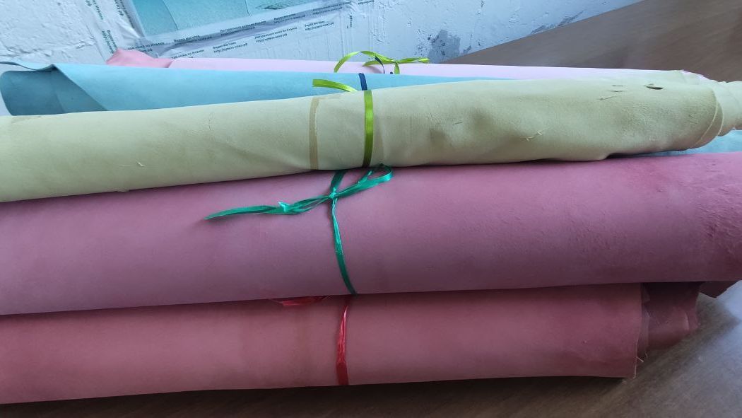 Коробка № АА2051   Кожа наппа МРС целые пачки СВЕТЛЫЕ