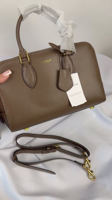 Сумка женская кожаная Coach Bowery Satchel 24