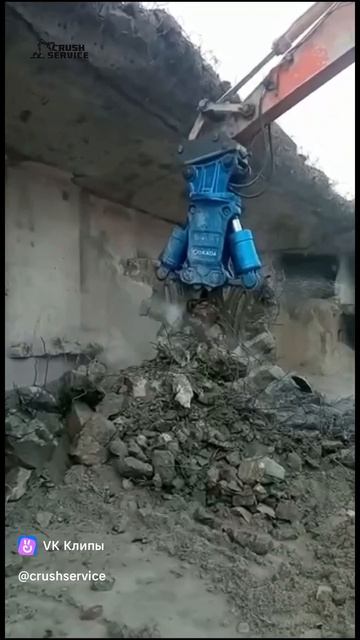 ТЕХНИКА В РАБОТЕ: КАК ГИДРОНОЖНИЦЫ «ЕДЯТ» БЕТОН 🔥