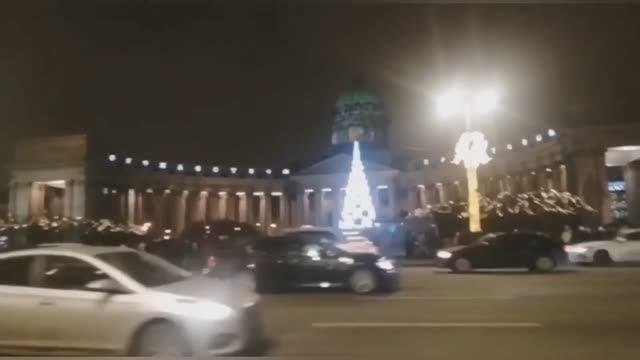 Здравствуй Питер !Невский проспект .Елисеевский магазин