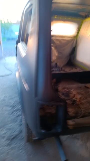 Загрунтовал акрилом но, ещё не шпаклевал ниву часть 4