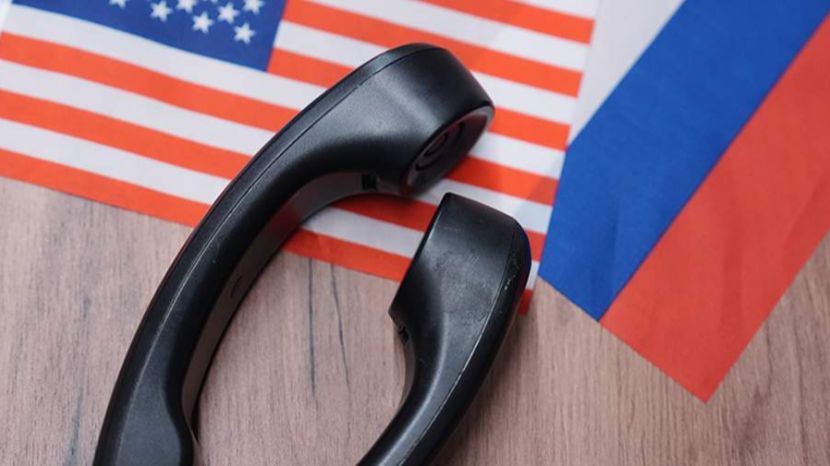 Ушаков планирует по телефону с Уиткоффом обменяться мнениями об утечках