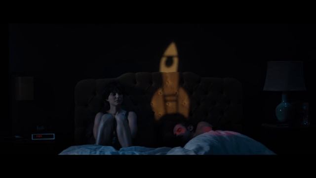 Смотреть онлайн Бледная синяя точка Lucy in the Sky - Трейлер 2