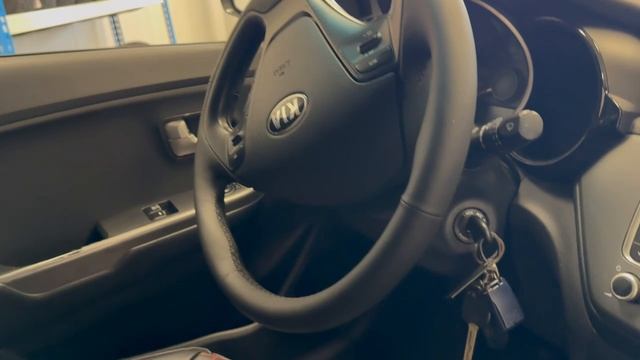 Видеопрезентация автомобиля Kia Rio, 2016