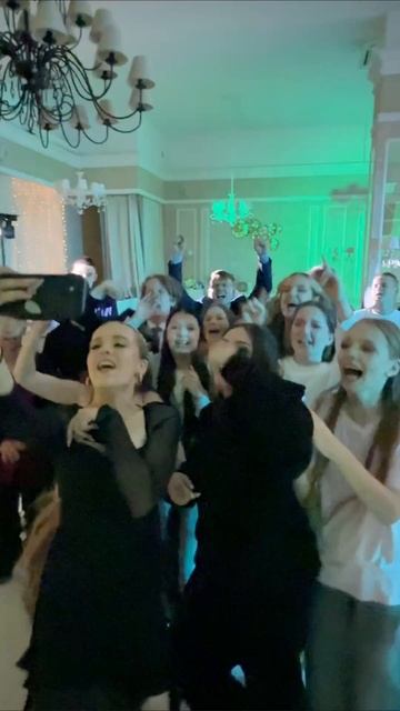 Отдельная любовь во всех событиях - выпускные ❤️
Важно доверить это событие человеку, который разг