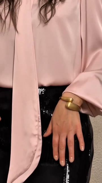 Современная женская одежда Бизнес Стиль Отправляем по всей России Заказ ватцап 89212869336