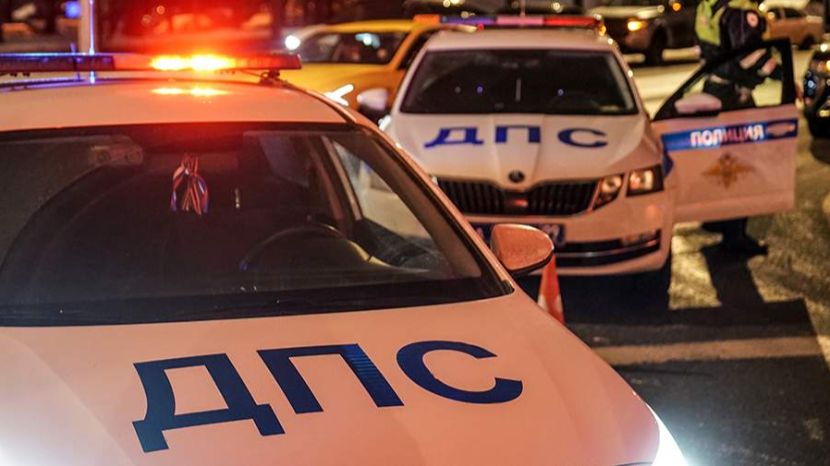 Водитель Porsche сбил пешехода на Соколово-Мещерской улице в Москве