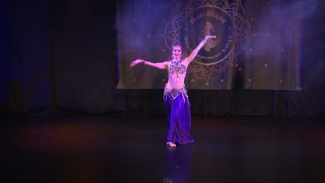 Яна Правдина на концерте восточного танца Аль Шарк
