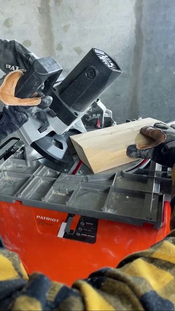 Станок циркулярный TS 210 PATRIOT