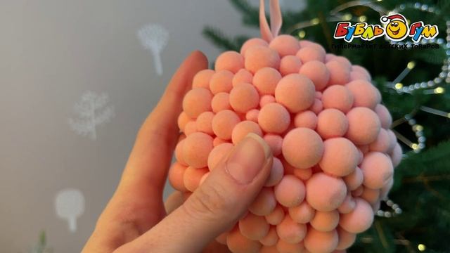 332391 Елочное украшение Венок бархатно-матовый пудровый 12см