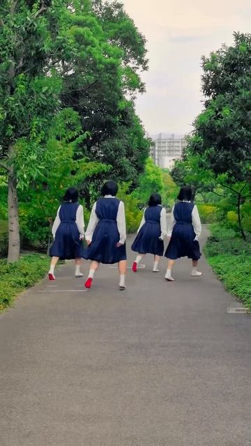 Зажигательные танцы.