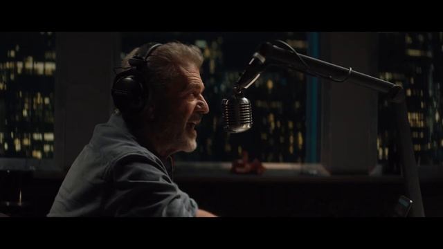 Смотреть онлайн В эфире On the Line - Трейлер