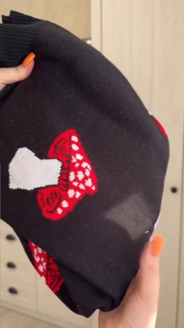 арт WB 200447083 #свитероверсайз#теплыйсвитер#трендытиктока#свитерженский#свитерспринтом#wildberries