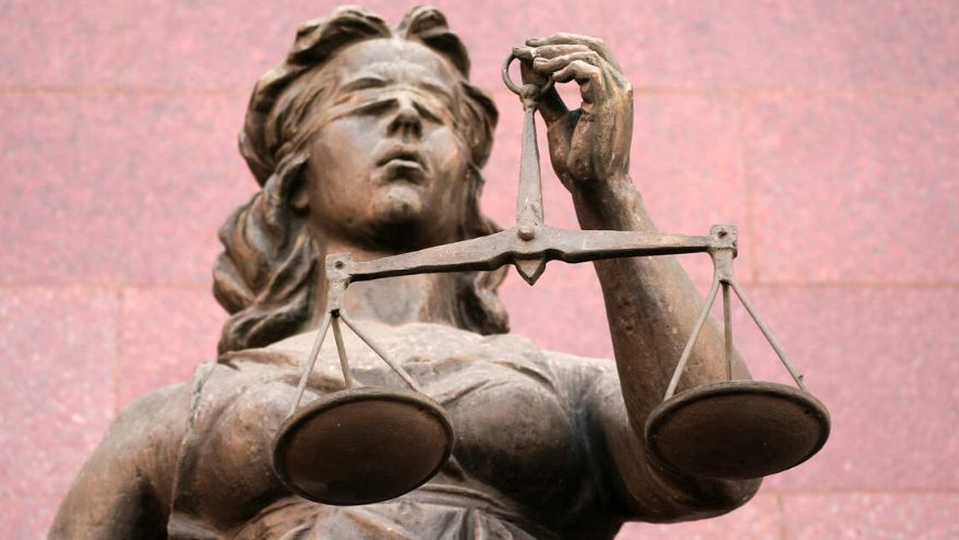 Новосибирский суд приговорил Владимира Зеленского к 9 годам за взятки