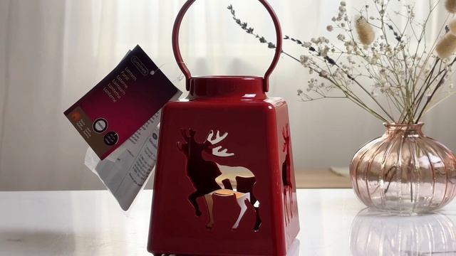 Новогодний фонарик со свечой В ПОИСКАХ ЧУДЕС с оленями, пластик, красный, 14 см, батарейки, 485915-1