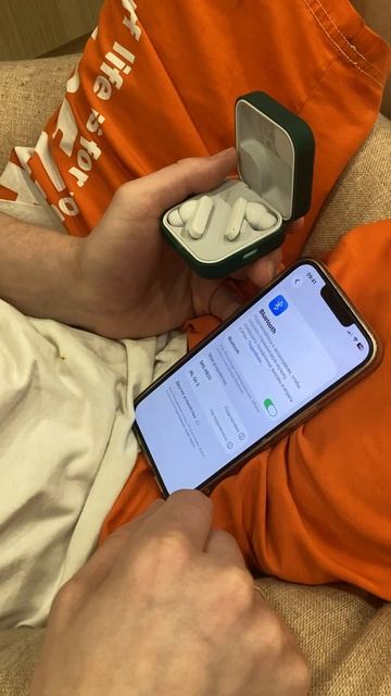 Наушник один плохо играет