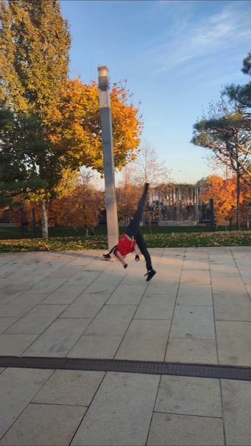 Маховый переворот #спорт #акробатика #прыжки #переворот #чирбелка #дашабелка