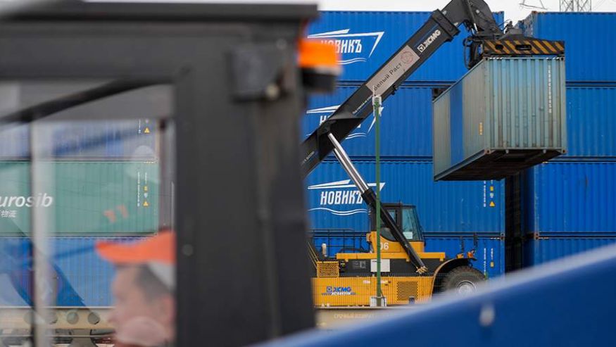 Путин назвал Россию одним из главных торговых партнеров Киргизии