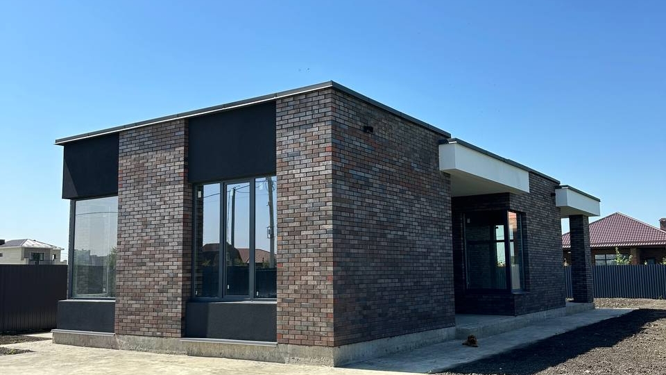 Дом хайтек 144 м2 на 6 сотках земли, Адыгея, Старобжегокай.