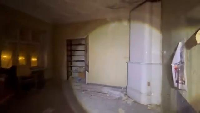 Старые БРОШЕННЫЕ квартиры в Риге Люди БЕЖАЛИ бросив всё. Часть 1