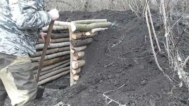 Отдых строителя, возведение землянке и ночёвка в ней.