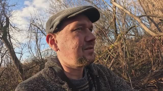 Зимние пошли _ ОТец ищет грибы _ 16.11.25г