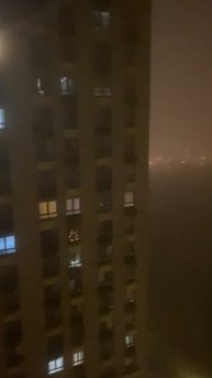 Туман окутал Москву молочной дымкой