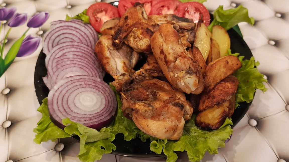 Как приготовить вкусное куриное мясо, не испачкав плиту и не забрызгав маслом всё вокруг👍💯