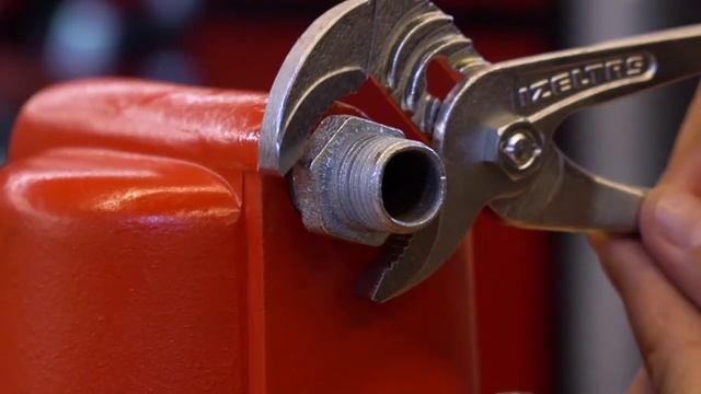 Ключ трубный универсальный с гребенчатым шарниром / Клещи сантехнические, IZELTAS