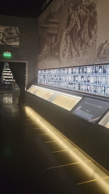 1000029381 зал музея ВОВ в парке патриот.mp4