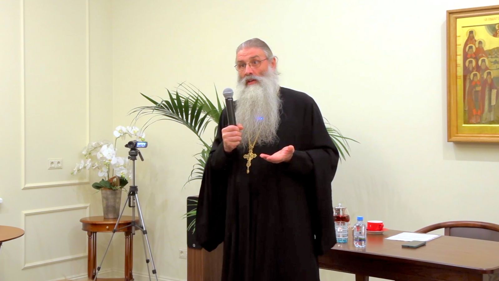 Духовная беседа | Одиночество в современном мире | Протоиерей Максим Первозванский | 20.11.2025 г.