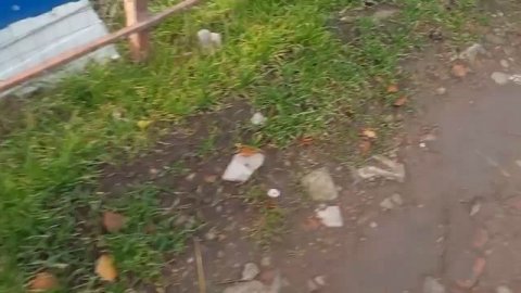 Начала заливать пол в душе. Что за свиньи..