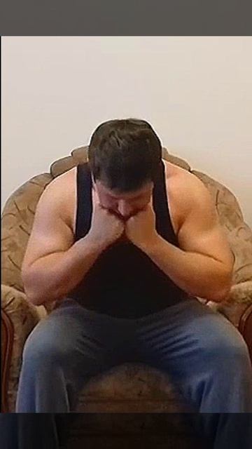 Качаю шею дома.