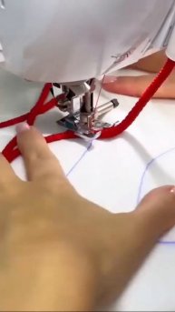 Секрет швеи. Стильный декор на худи.