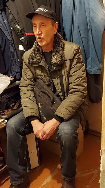 Певец Александр Бондарев