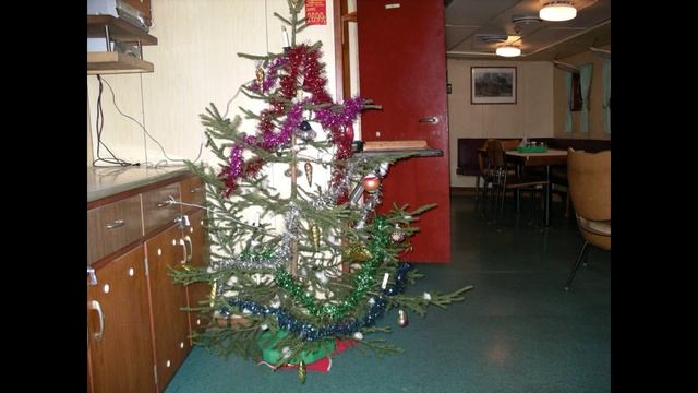 Новый год на буксире Димитрис