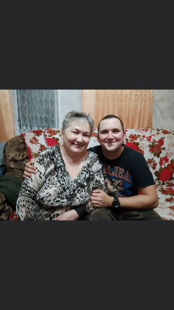 Дорогая мама❤️ Поздравляю тебя С Днем Матерей! Желаю тебе огромного счастья, здоровья, любви!