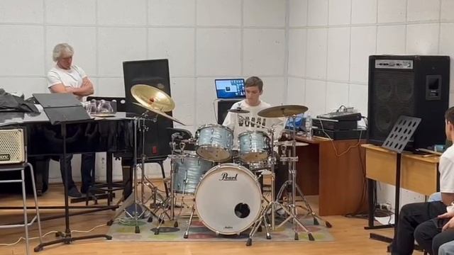 30 ноября" Гнесин рок" Хамелеон под минус.