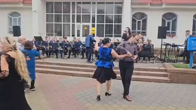 Танцуем с Яной Котовой