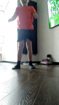 ПРЫЖКИ НА ОДНОЙ НОГЕ 👍🤗✌️