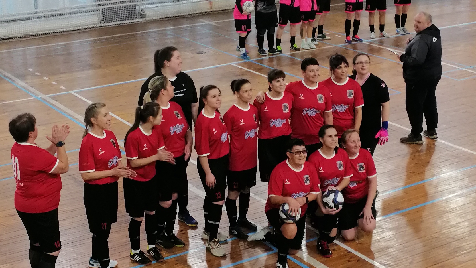 Футбольные Пантеры против Легкие Крылья