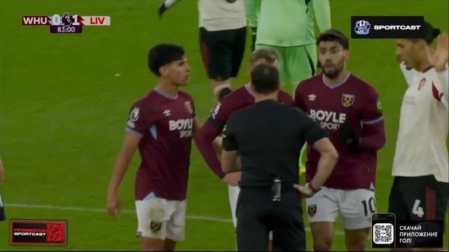 Лукас Пакета получил 2 желтые картчоки за секунды