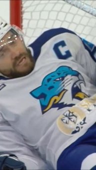 ВЫБИЛ СТРАЙК 🎳 #КХЛ