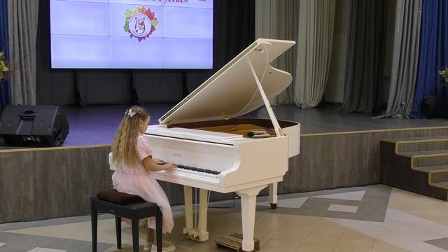 МАУ ДО "Гусевская ДШИ", Л.В. Бетховен, Сонатина фа мажор 1 часть. Исполняет Бурнатова Таисия 3 кл.