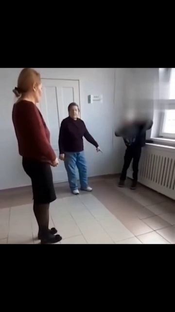 Пусти! Ты уже надоела! Подписываемся 😉