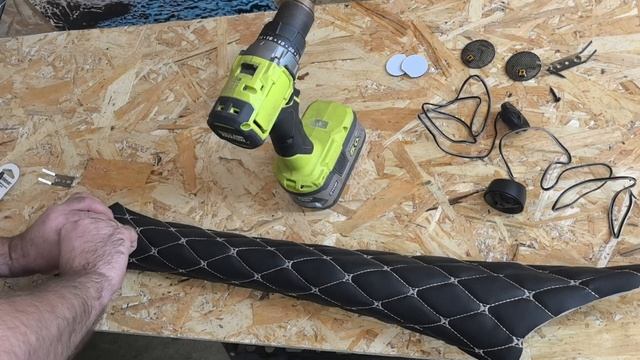 Стойки лобового в кожу и ромб | Шёлковые твитеры - Anaconda 165 comp