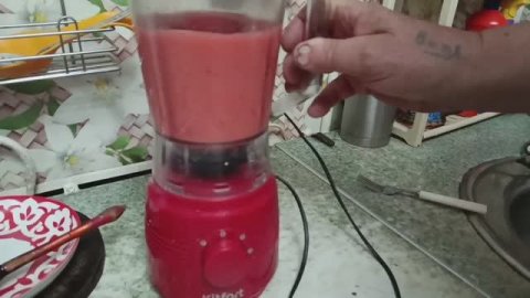 ВСЕХ НАКОРМИЛИ, ВИКТОР ДЕЛАЕТ ХРЕНОДЕР, КОЕ-ЧТО КУПИЛА